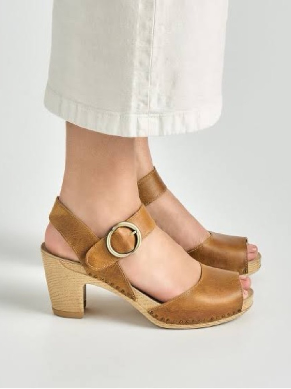NWT Dansko Tamra Leather Heeled Sandals Tan Brown Sz 39 US 8,5-9 No Box